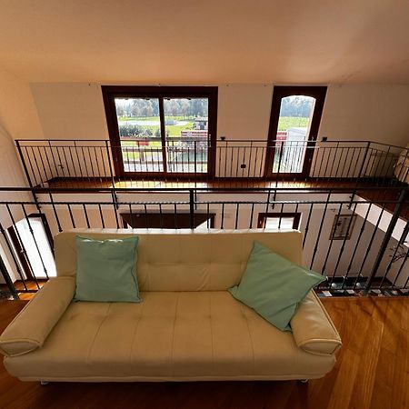Antico Borgo Di Liteggio Bed & Breakfast Cologno al Serio Luaran gambar