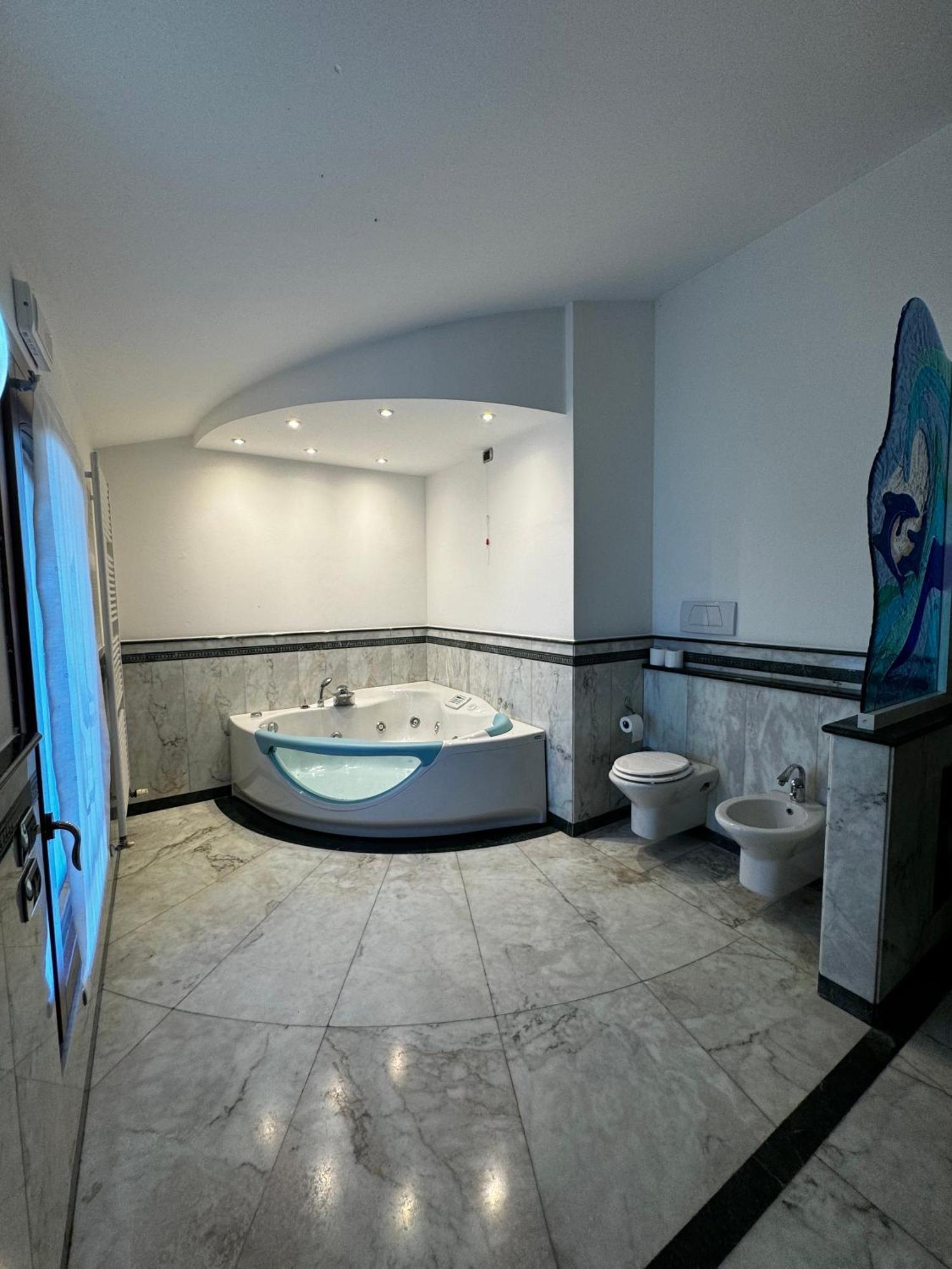 Antico Borgo Di Liteggio Bed & Breakfast Cologno al Serio Luaran gambar
