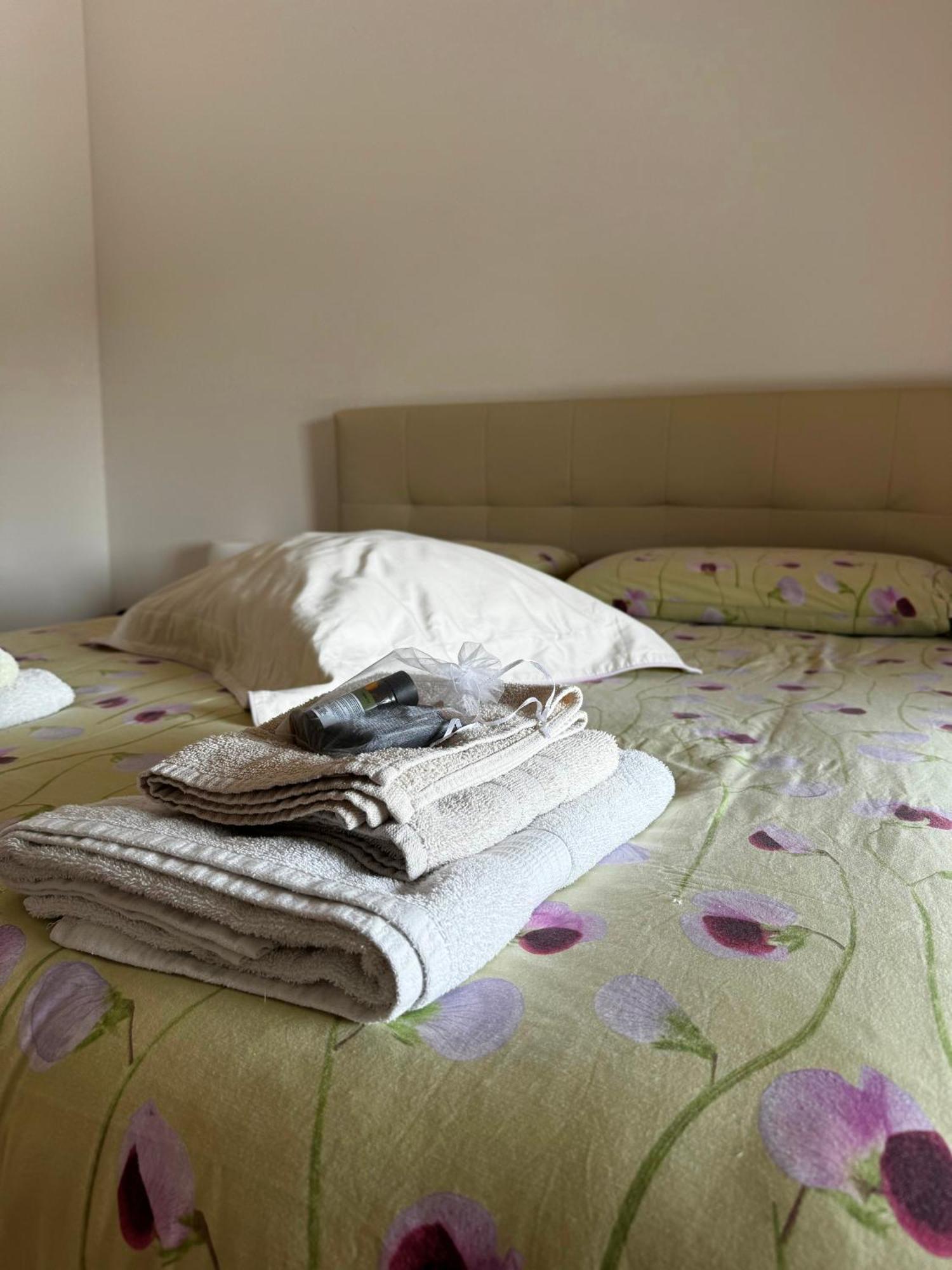Antico Borgo Di Liteggio Bed & Breakfast Cologno al Serio Luaran gambar