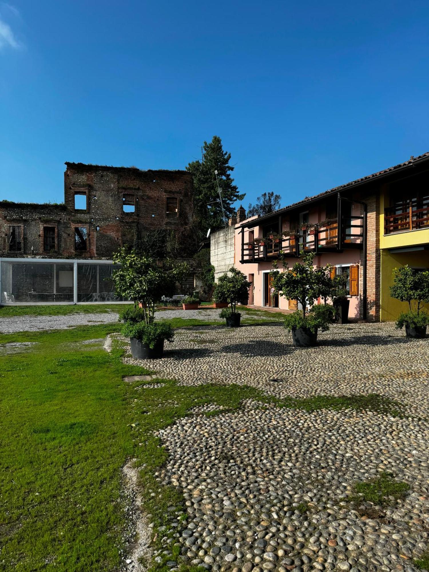 Antico Borgo Di Liteggio Bed & Breakfast Cologno al Serio Luaran gambar